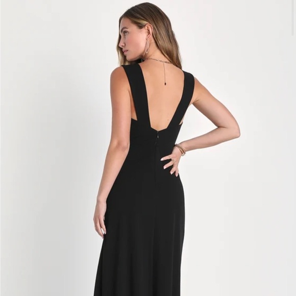 Lulu's Black Sleeveless V-Neck Slit Maxi Gown-WEDDING GUEST Dress! - Picture 3 of 7